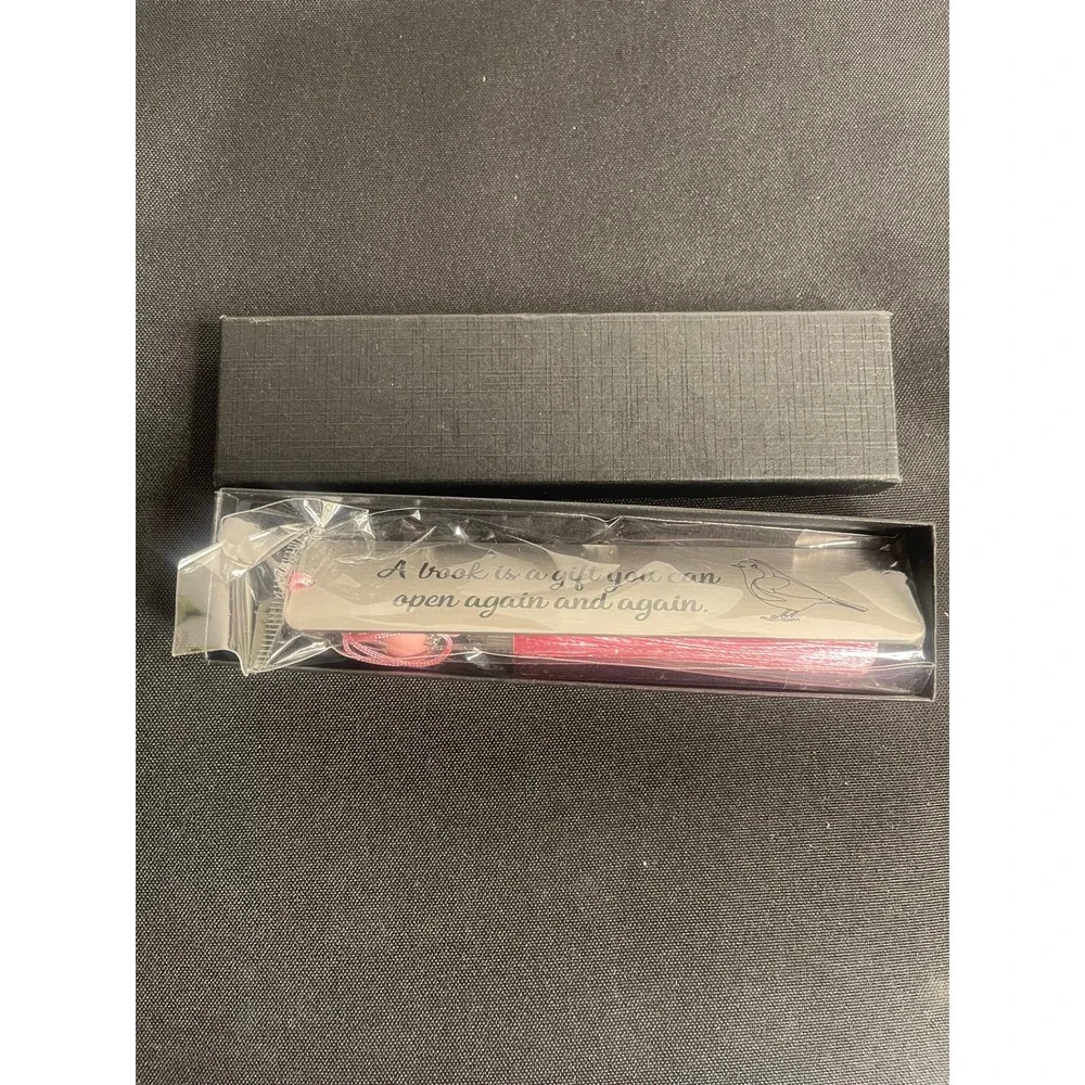 Inspirational Engraved Metal Bookmark with Pink Tassel and Gift Box Bird Quote